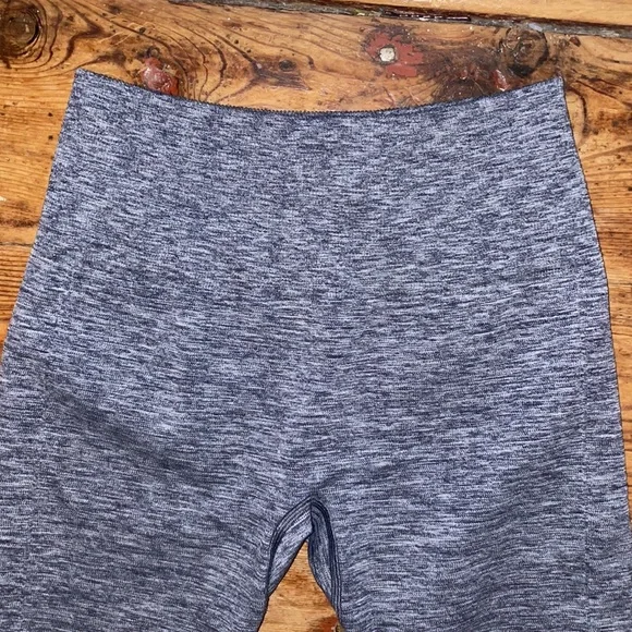 Lululemon Balance & Resist 7/8 Tight - Picture 6 of 11